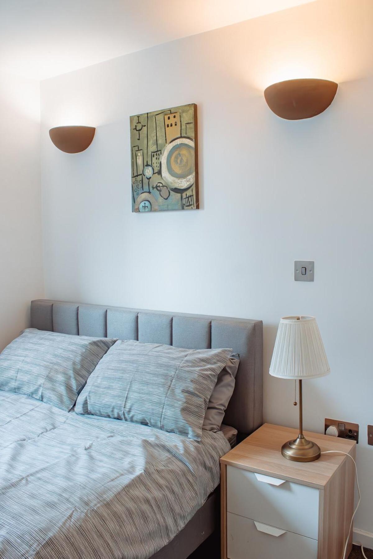 Modern 1-Bedroom Flat In Centre Leeds  Exterior foto